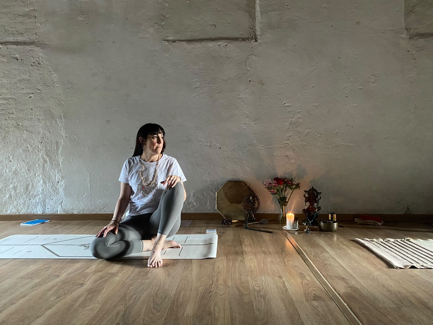 Mónica Garrido Sillero en una práctica de yoga
